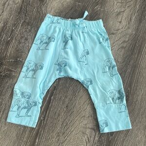 Kate Quinn English Bull dog panda pants EUC size 6-12